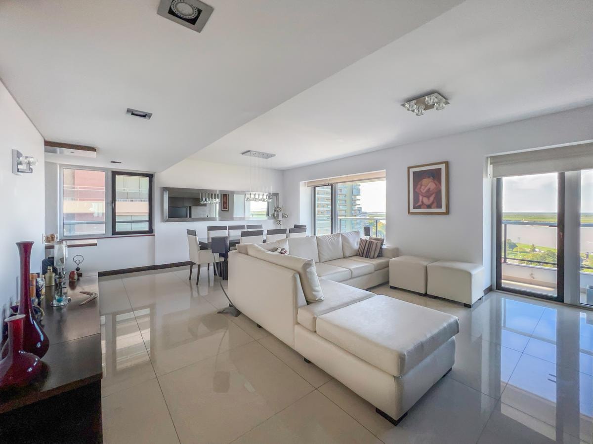 Departamento 3 dormitorios, vista franca al rio, Aqualina — foto 1 de 28