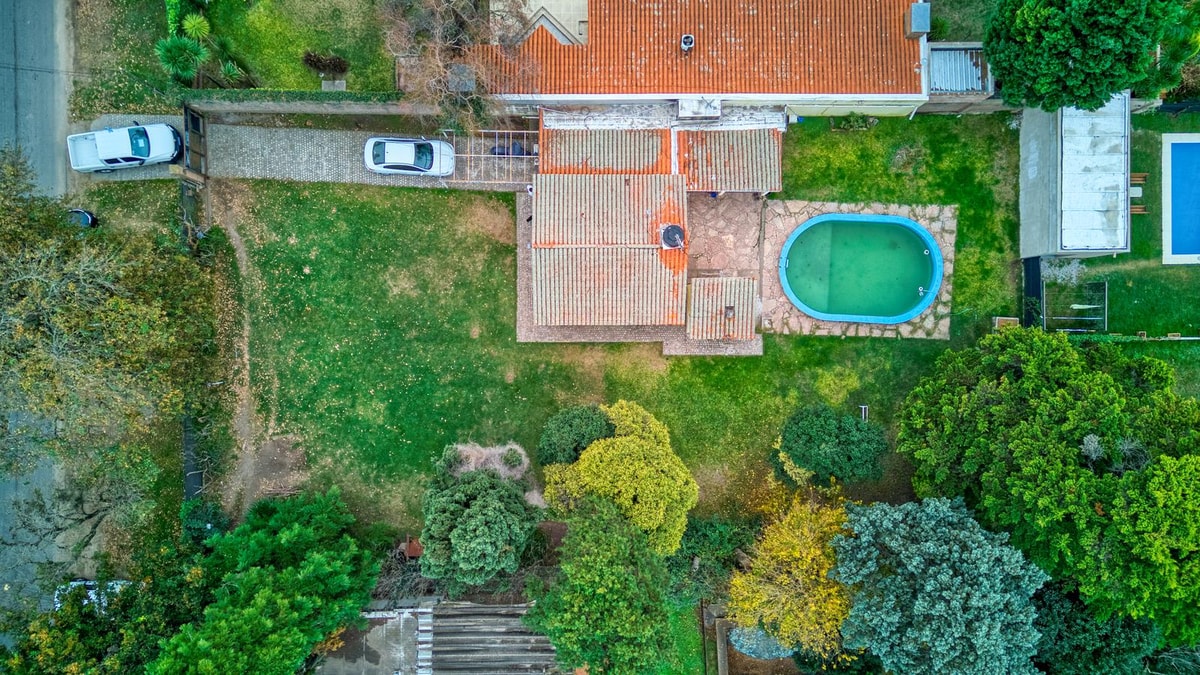 Casa en venta, 3 dormitorios, lote de 1036 m2, a pasos de ruta 9 — foto 1 de 21