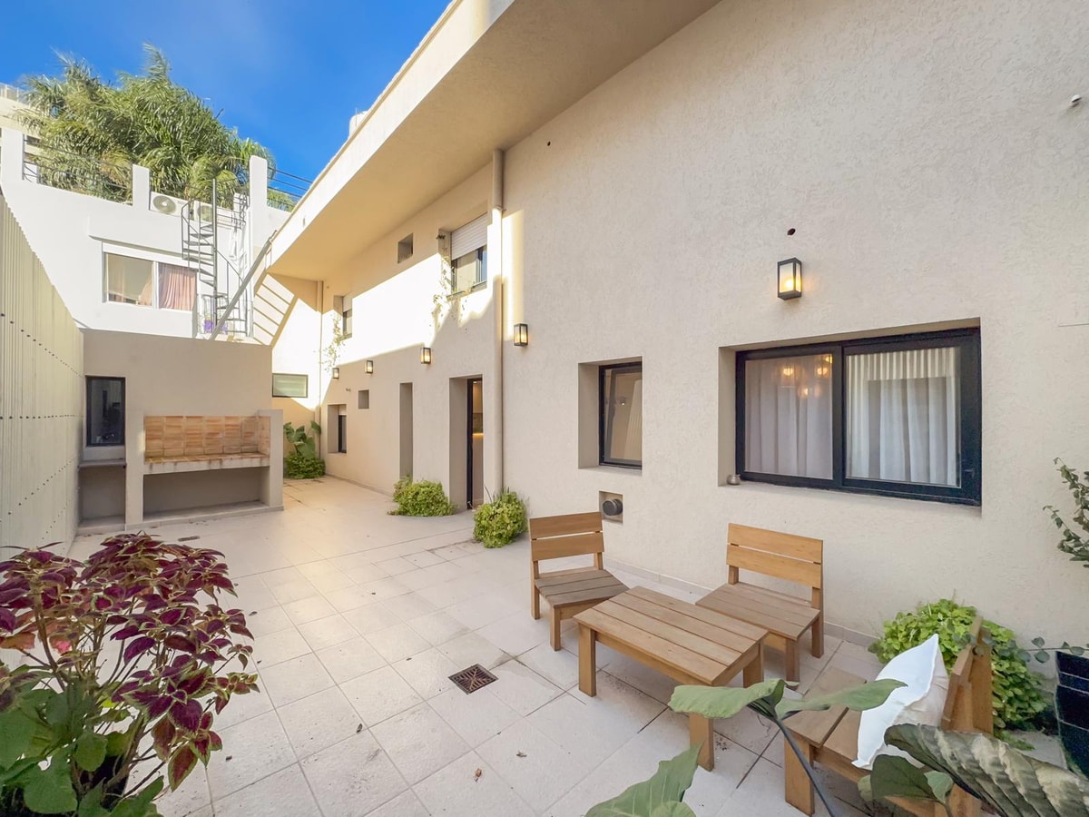 Casa de pasillo, 3 dormitorios, patio, suite, lourdes — foto 1 de 27