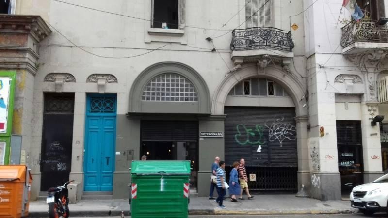 PROPIEDAD CON LOCALES CON RENTA ALTA — foto 1 de 16